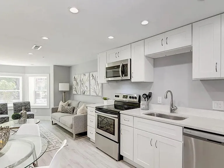 2023 O St NW #1 — Photo 4