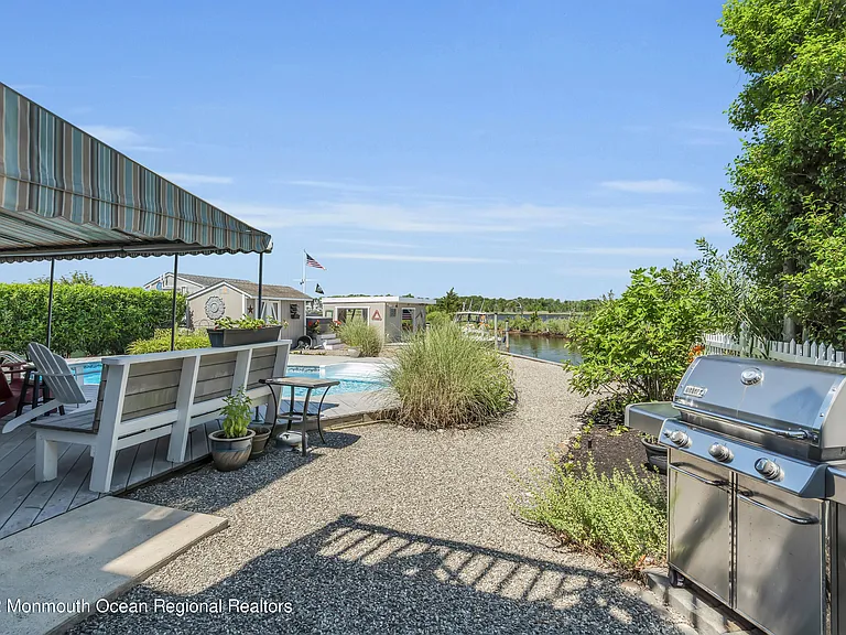 1613 Northstream Pkwy — Photo 30