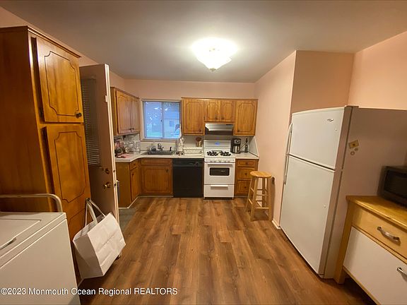 2nd image of 60 Mallard Street #B