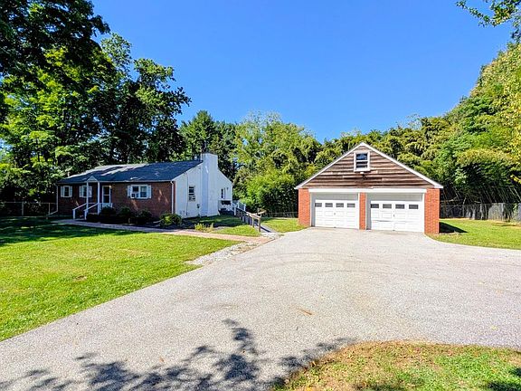 4th image of 15 Locksley Rd