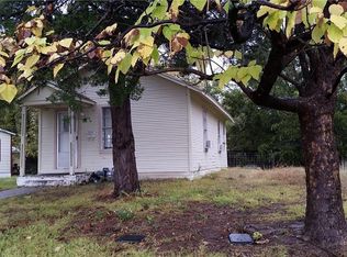 204 Chestnut St, Bonham, TX 75418