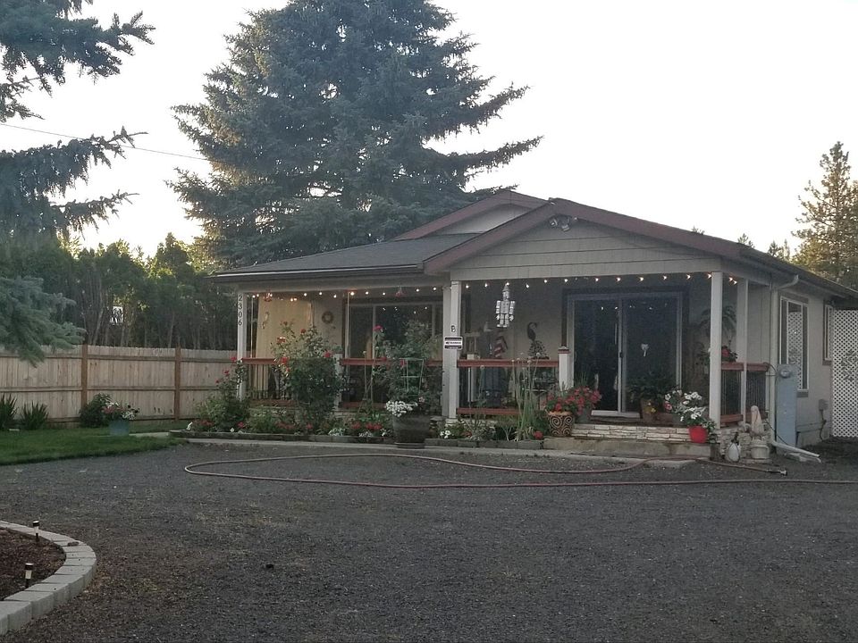 1st image of 2306 W 15th Ave