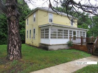 200 E 2nd St, Aroma Park, IL 60910