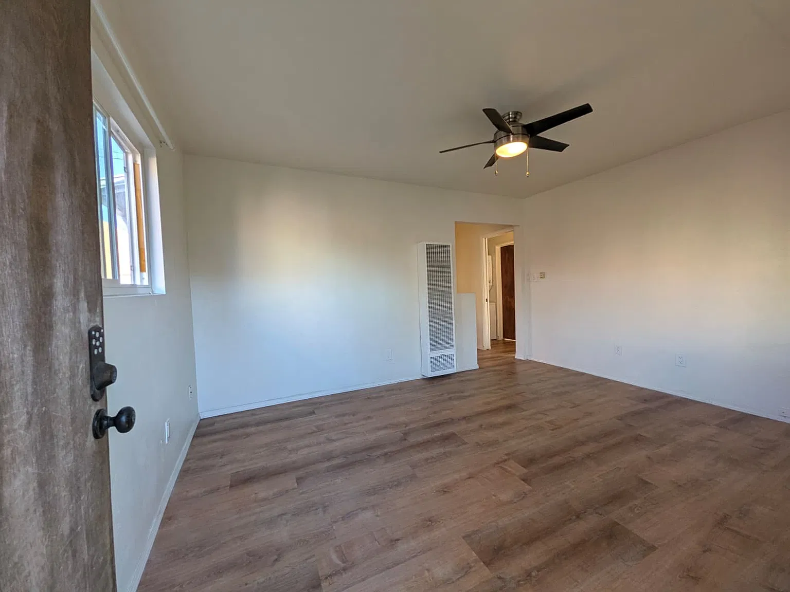 1 bed, 550 sqft, $2,200 — Photo 2