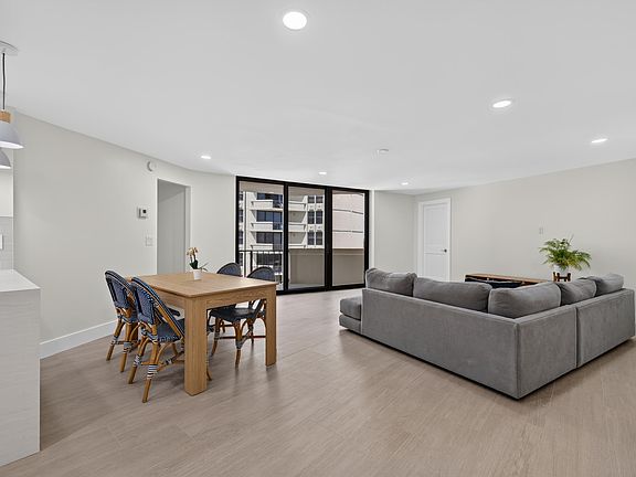 5th image of 2800 N Ocean Drive #A5b