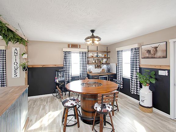 5th image of 42 Barrett Mill Rd