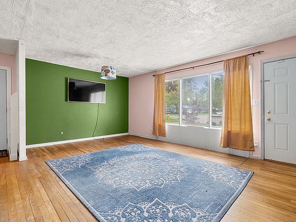 4th image of 26 Ardmoor Dr