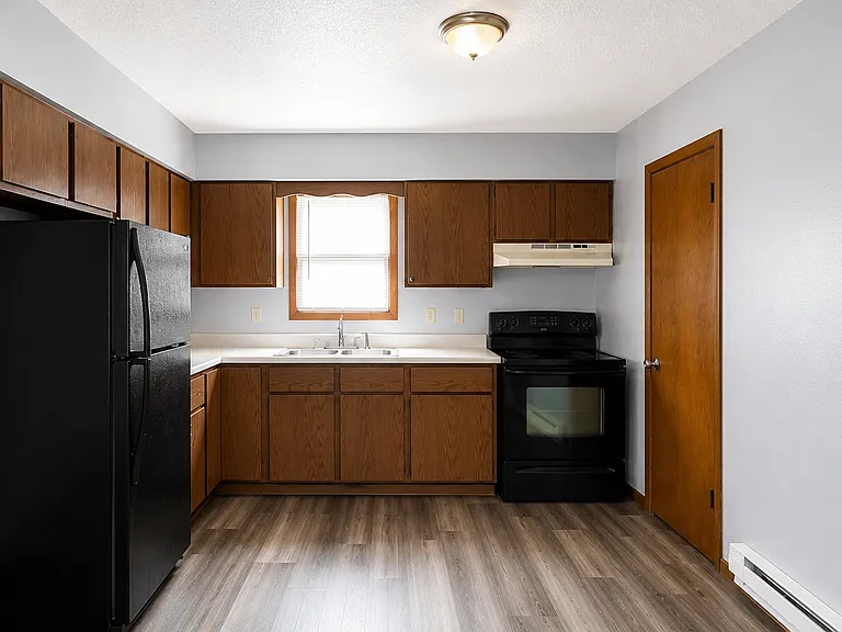 219-221 223rd St #221-B — Photo 3