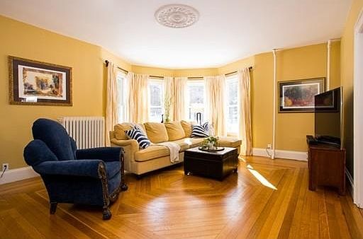 4th image of 118 South St
