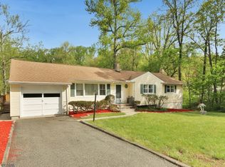 166 Pine Brook Rd, Lincoln Park, NJ 07035