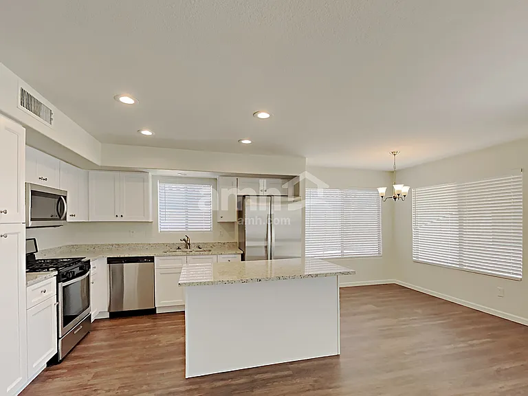 16853 W Fillmore St — Photo 3
