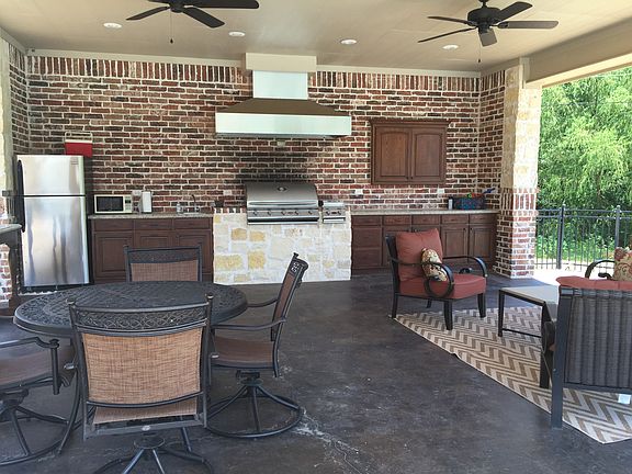 5th image of 406 Briarwood Trl