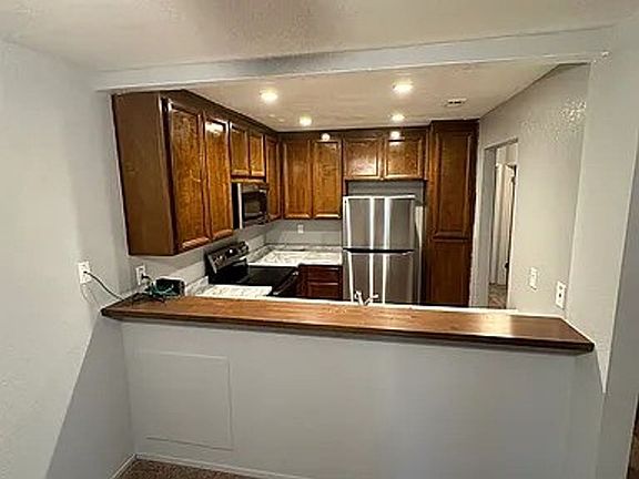 5th image of 1812 La Terrace Cir