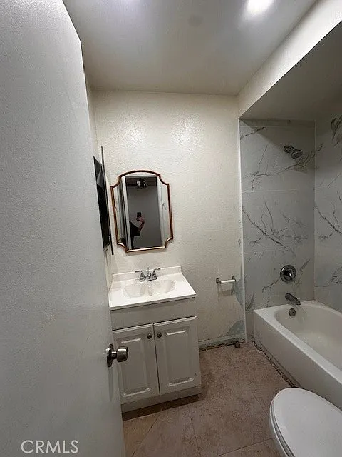 2 bed, 1200 sqft, $2,700 — Photo 4