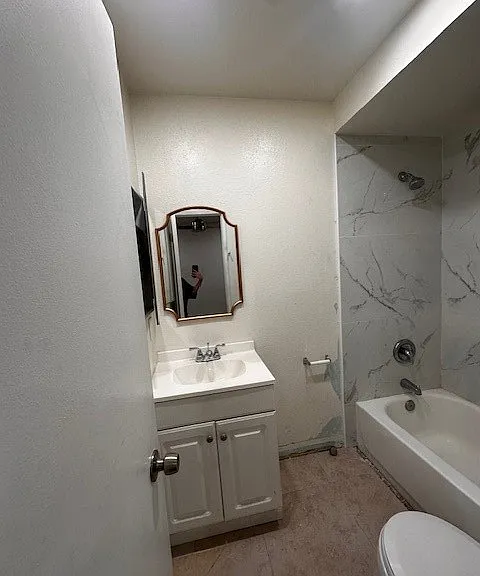 13772 Euclid St — Photo 4