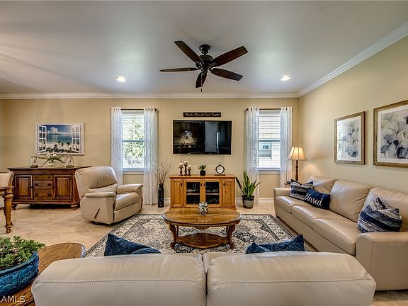 4th image of 3137 Amadora Cir