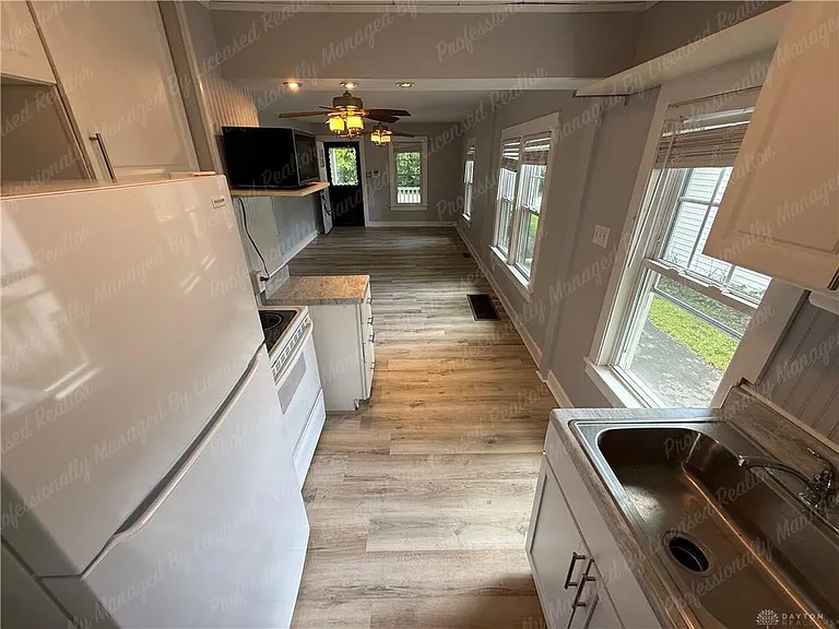 185 N Northampton Ave — Photo 12