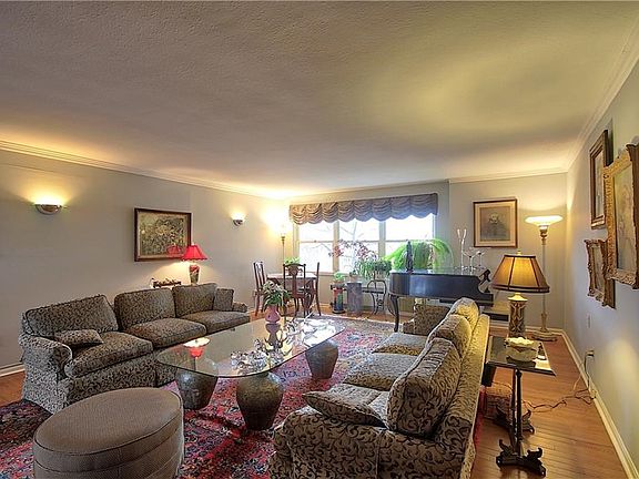 4th image of 13800 Shaker Blvd APT 608