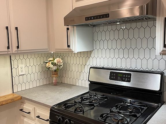 Gorgeous remodeled modern kitchen