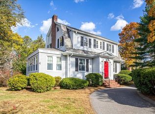 208 Fair Oaks Park, Needham, MA 02492