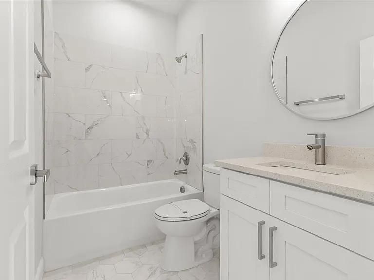 2021 W Alhambra Dr — Photo 20