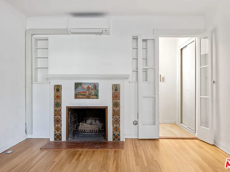 11924 Rochester Ave — Photo 13