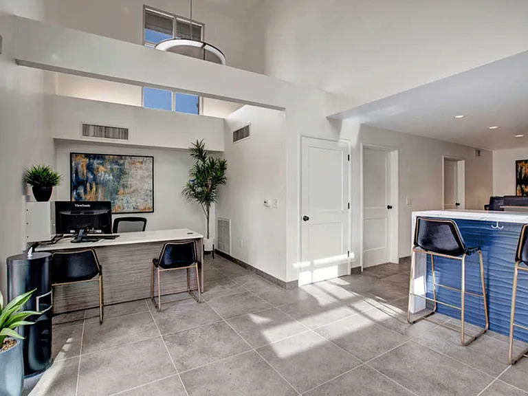 River Blu Apartments — Photo 6