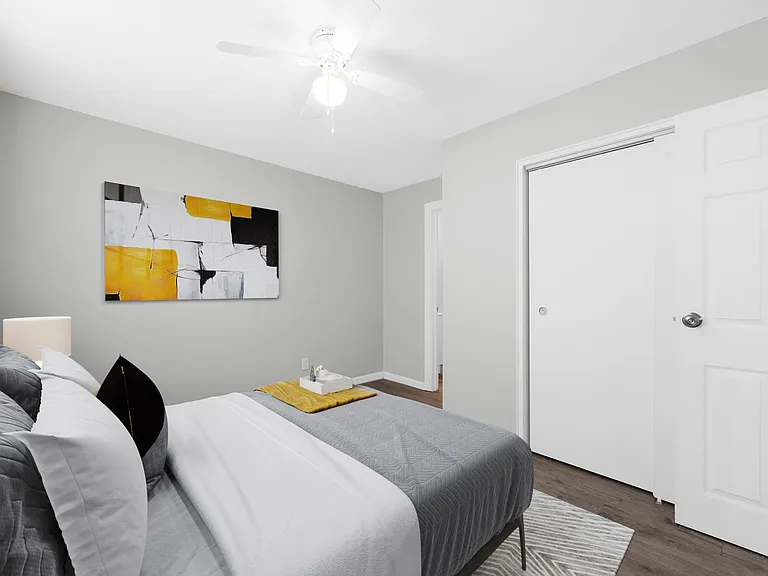 Garden Heights Apartments — Photo 12