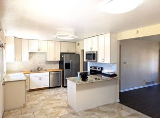 761 Troy Ct, Aurora, CO 80011