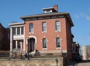 219 S Court St, Circleville, OH 43113