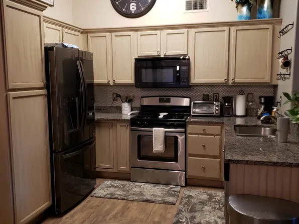 5415 S Dover St Unit 201, Denver, CO 80123