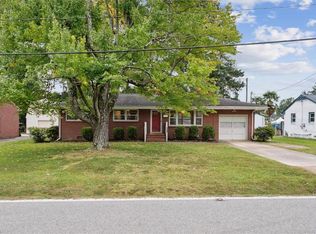 132 Eastwood Dr, Newport News, VA 23602