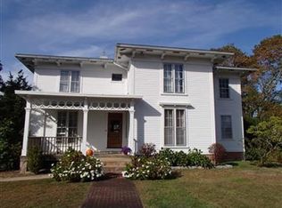 1 Hillside Ave, Ashaway, RI 02804