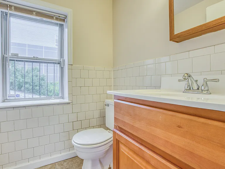 1118 William St #2 — Photo 22