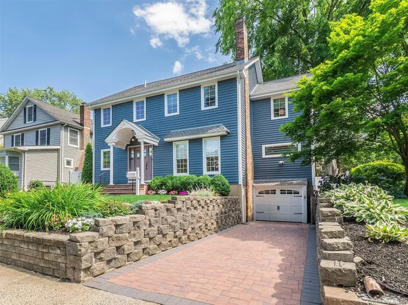 60 Highland Ave, Port Washington, NY 11050