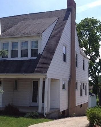 1st image of 108 E Irvin Ave