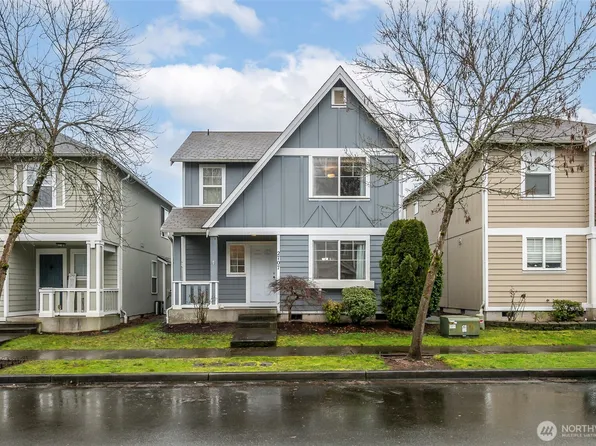 2707 8th Street SE, Puyallup, WA 98374