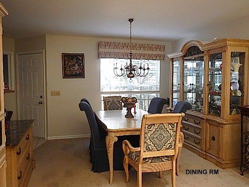 3rd image of 1134 Stonebrooke Ln