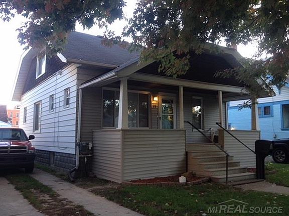 2nd image of 15 Englewood Ave