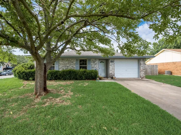 1508 Natalie Dr, Gainesville, TX 76240
