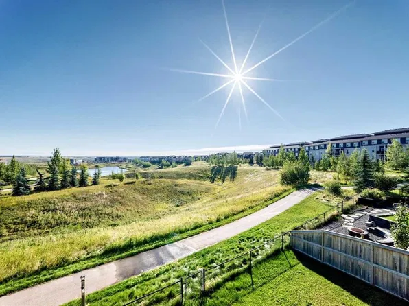52 W Nolanlake Point NW, Calgary, AB T3R 0W2