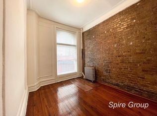 228 W 4th St #A4, New York, NY 10014
