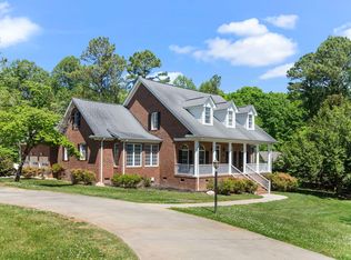 4139 Mistletoe Ln, Oxford, NC 27565