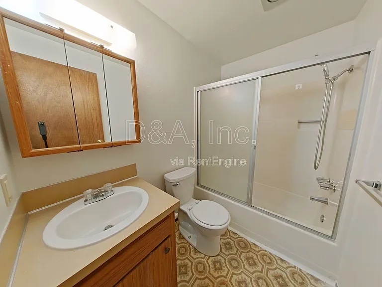 1692 Del Rio Ave SE — Photo 6