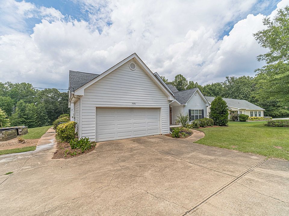 1-web-or-mls-N Bogan Rd-1_09162024