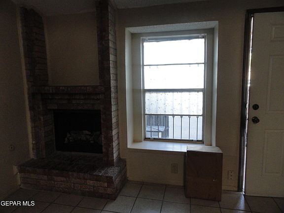 2nd image of 619 White Cliffs Dr #A