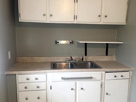 4th image of 7267 Benedict Ave Unit 1