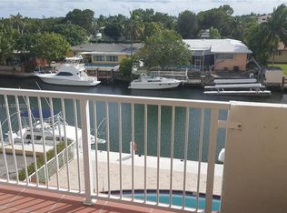 2020 NE 135th St APT 406, North Miami, FL 33181