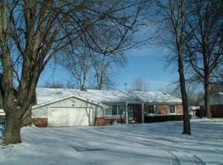1408 Indian Creek Dr, Temperance, MI 48182