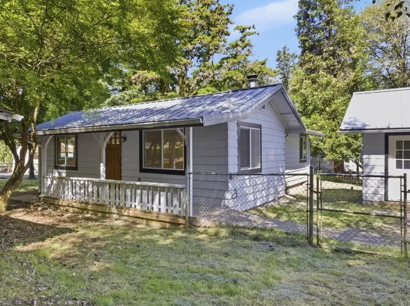 6261 Flournoy Valley Rd, Roseburg, OR 97471